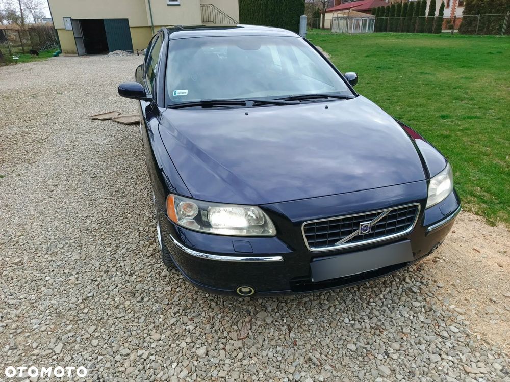 Volvo S60 2.5T AWD Momentum - 4