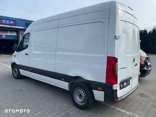 Mercedes-Benz Sprinter - 9