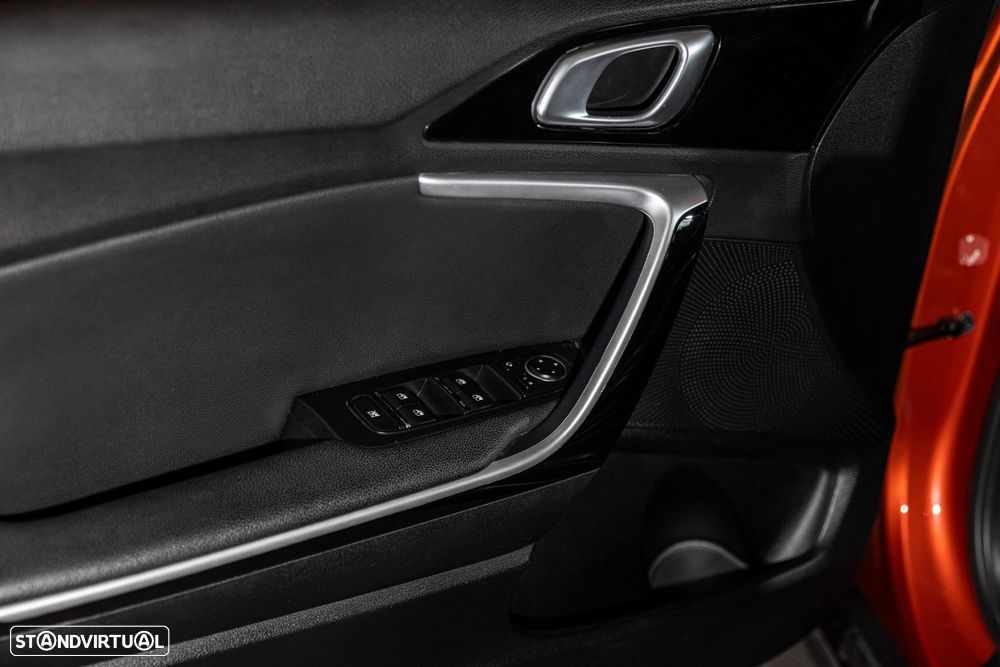 Kia XCeed 1.6 GDi PHEV Drive - 15