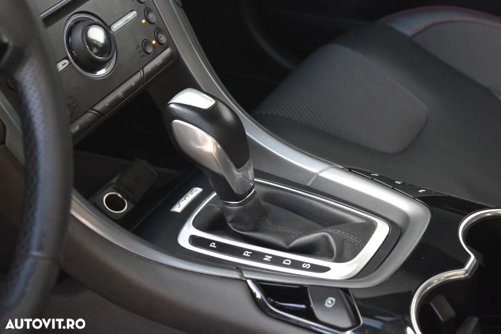Ford Mondeo 2.0 EcoBoost Titanium - 13