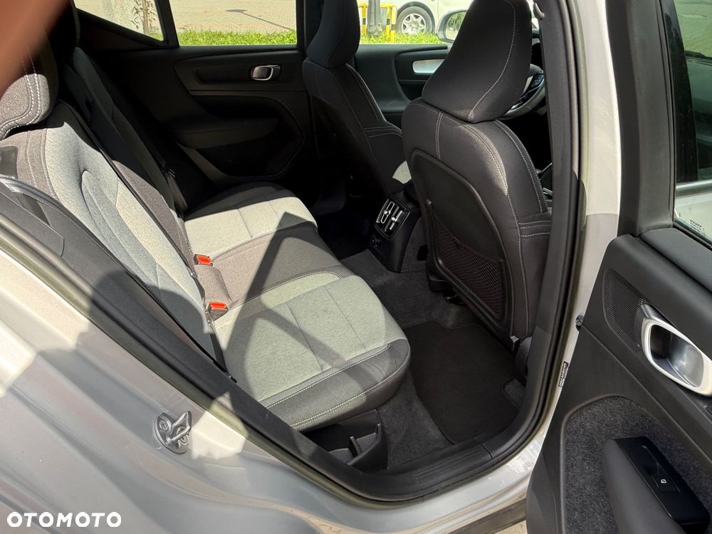 Volvo XC 40 T4 Recharge DKG Plus Bright - 11