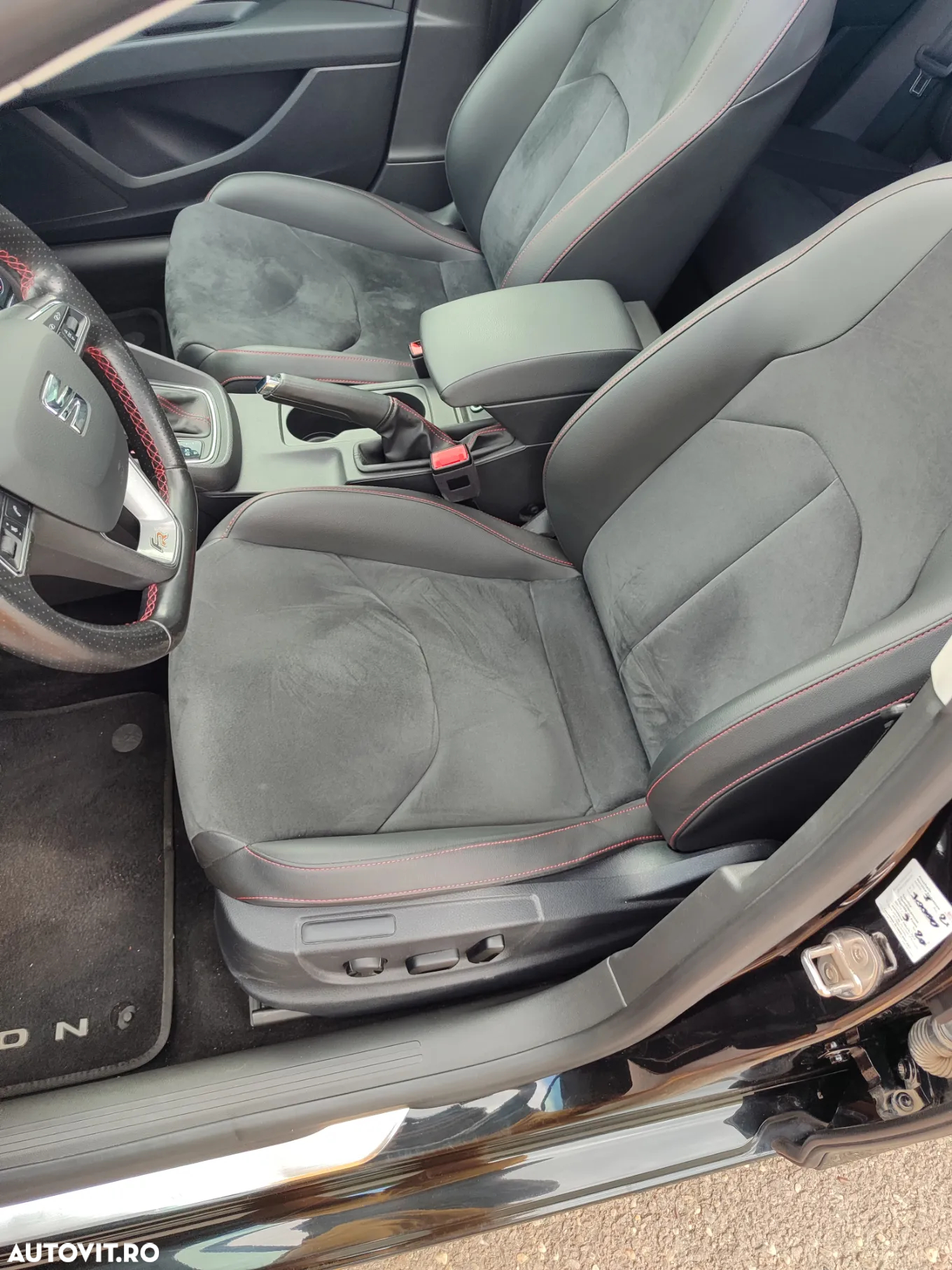 Seat Leon 2.0 TDI DPF Start&Stop DSG FR - 19
