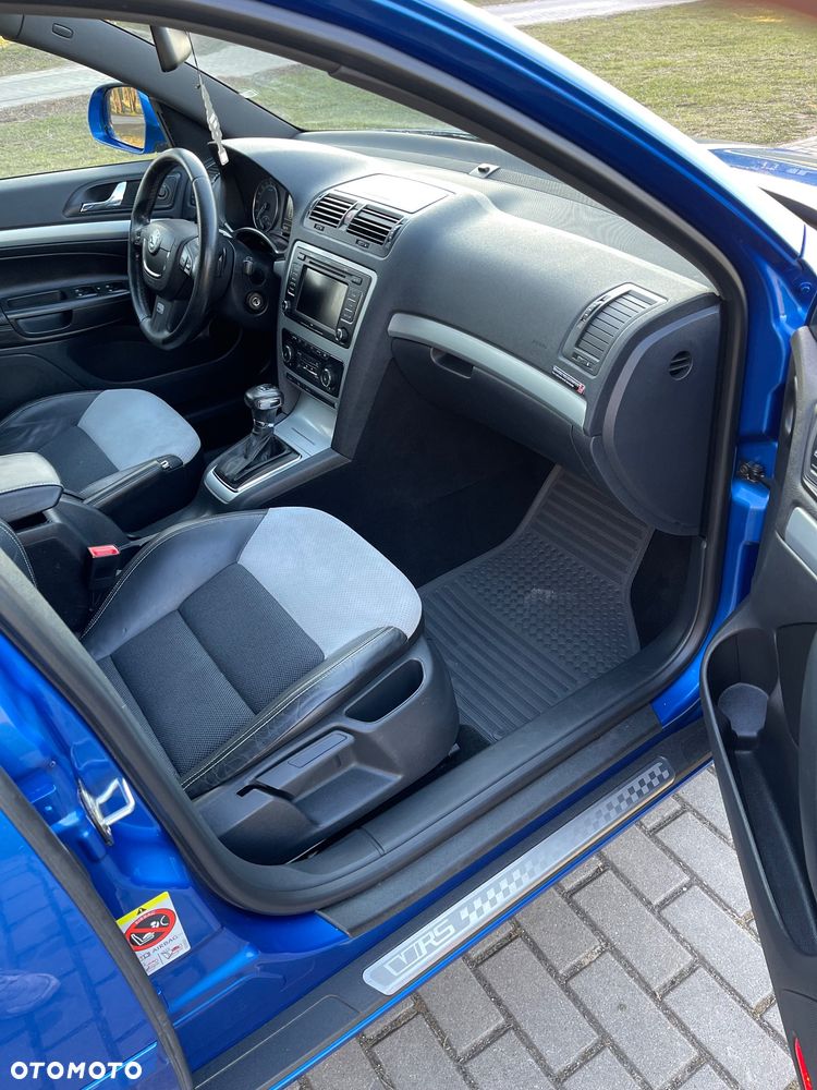Skoda Octavia 2.0 TDI RS DSG - 10