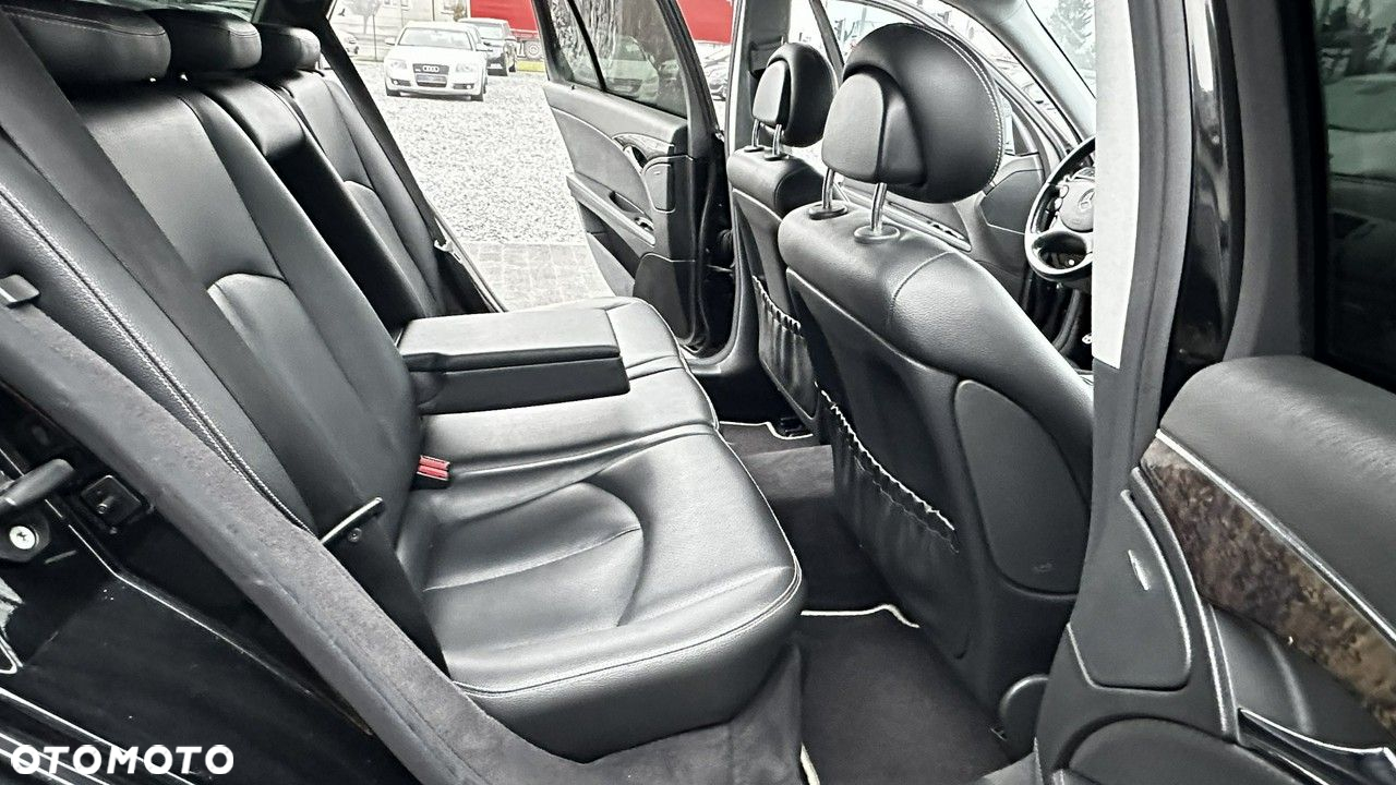 Mercedes-Benz Klasa E - 9