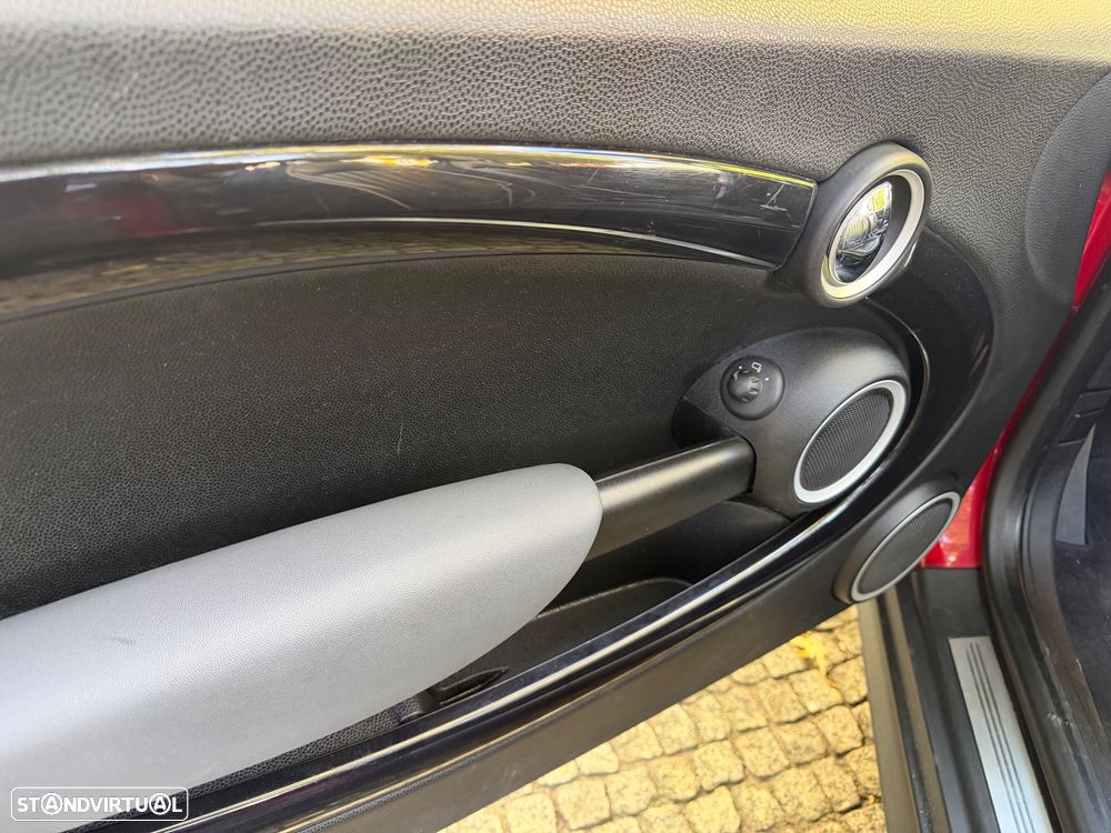 MINI Cabrio Cooper - 26
