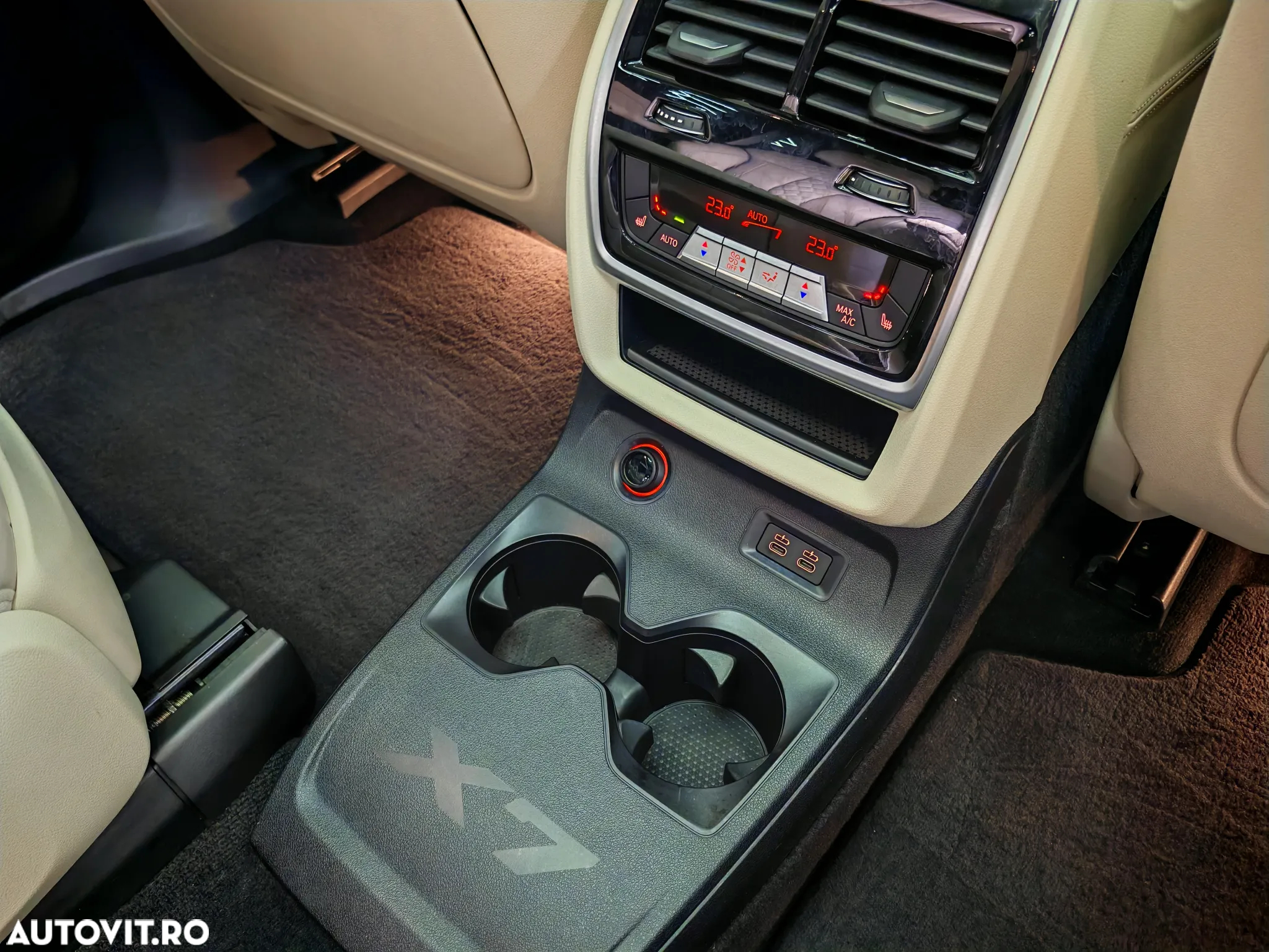 BMW X7 xDrive40i - 16