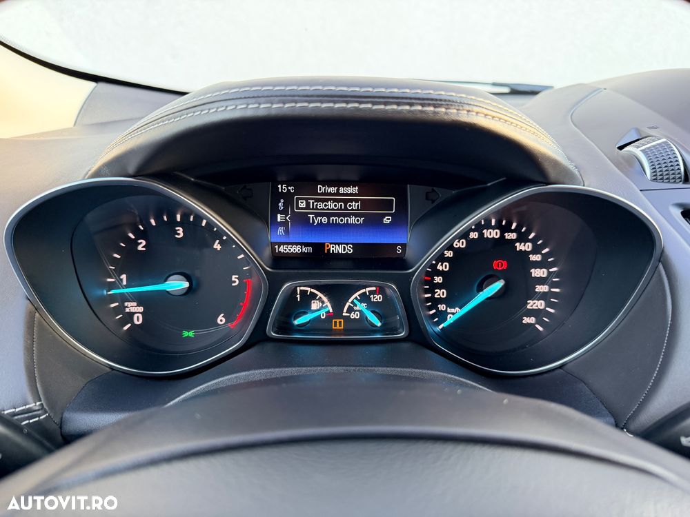 Ford Kuga 2.0 TDCi 4x4 Aut. Vignale - 37