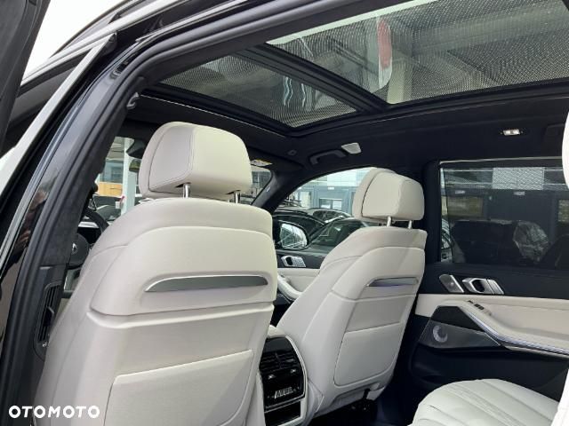 BMW X7 M60i xDrive - 13