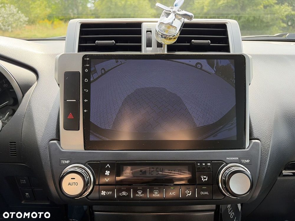 Toyota Land Cruiser - 21