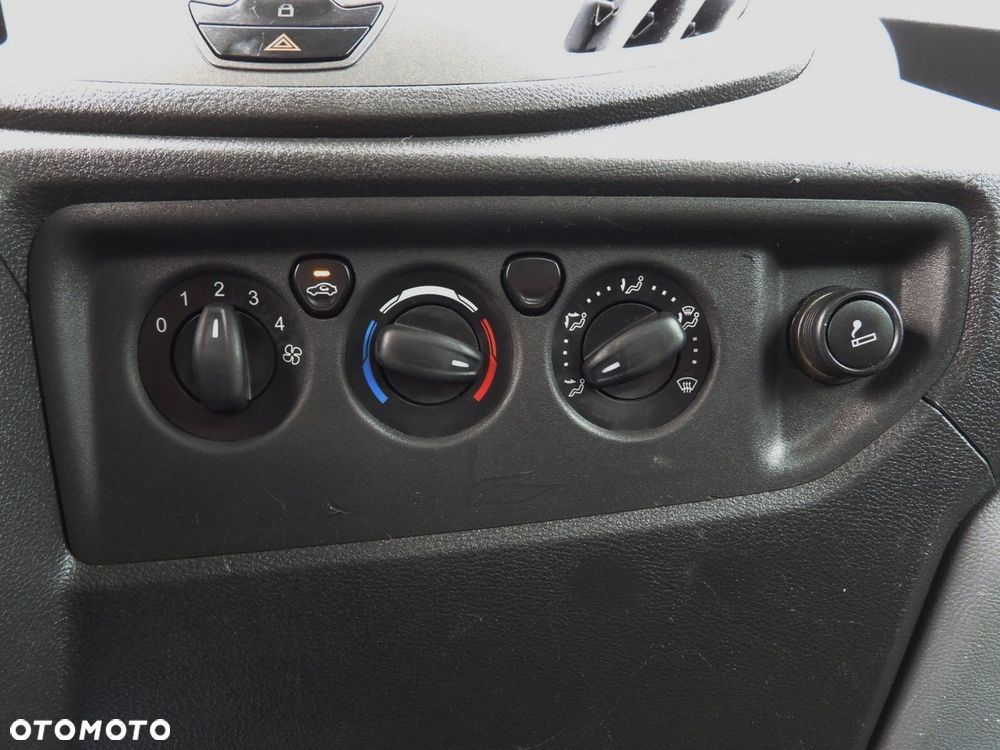 Ford TRANSIT WYWROTKA BLIŹNIACZE KOŁA  155KM - 38