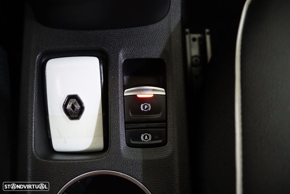 Renault Captur 1.6 E-Tech Plug-In Intens - 31