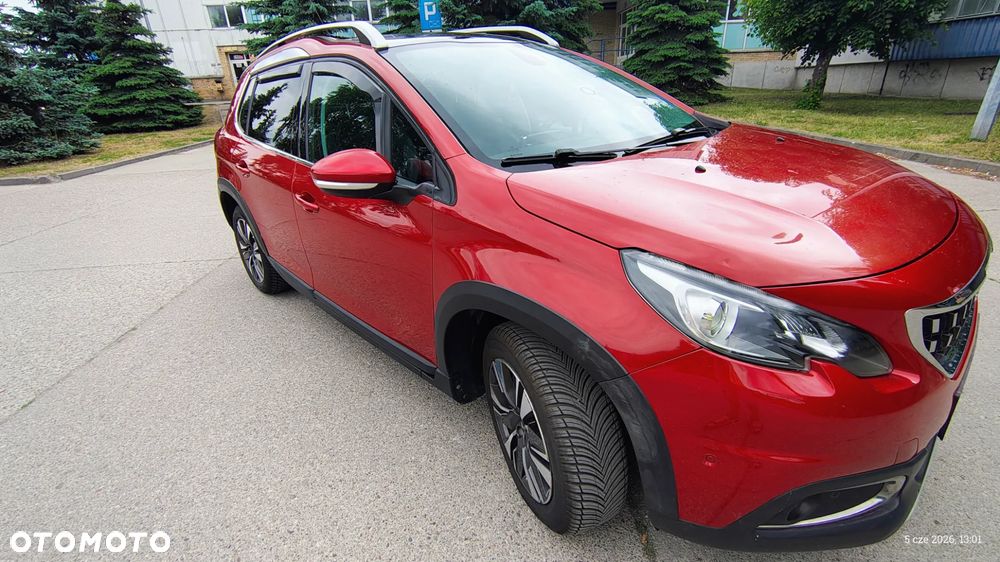 Peugeot 2008 1.2 Pure Tech GPF Allure S&S - 6