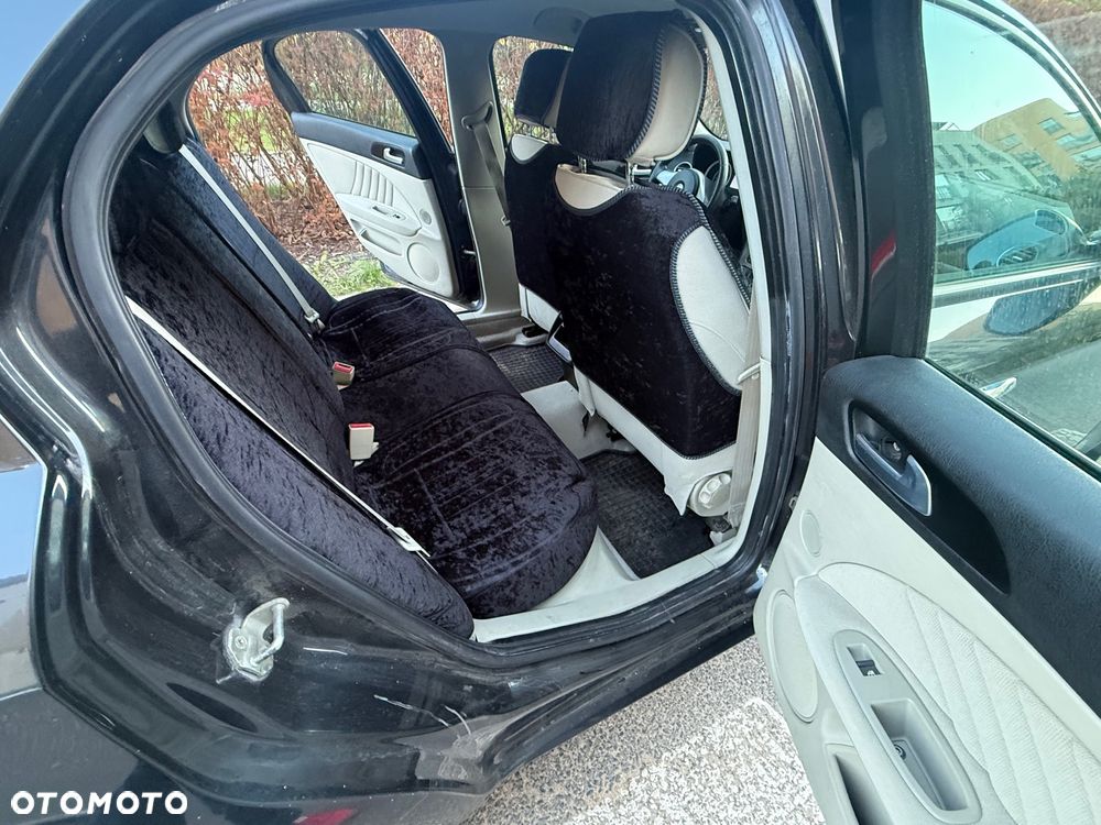 Alfa Romeo 159 1.9 JTDM 16V DPF - 11