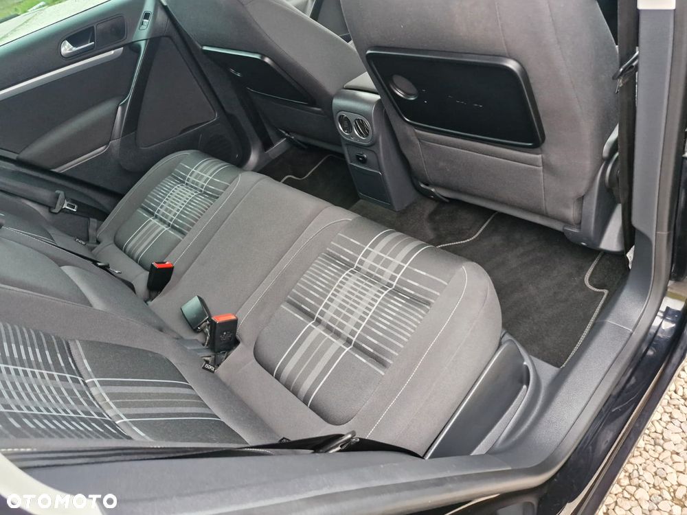 Volkswagen Tiguan - 14