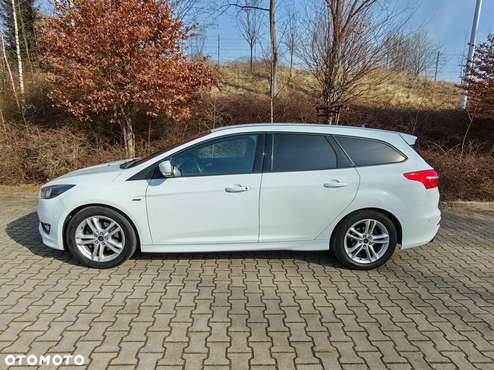 Ford Focus 1.5 EcoBoost STart-Stopp-System ST-LINE - 5