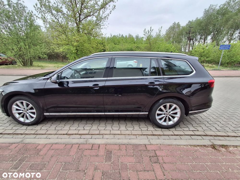 Volkswagen Passat - 12