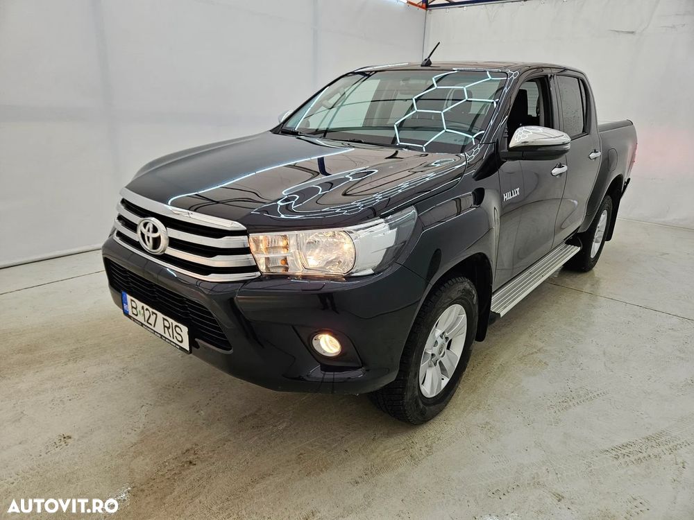 Toyota Hilux - 1