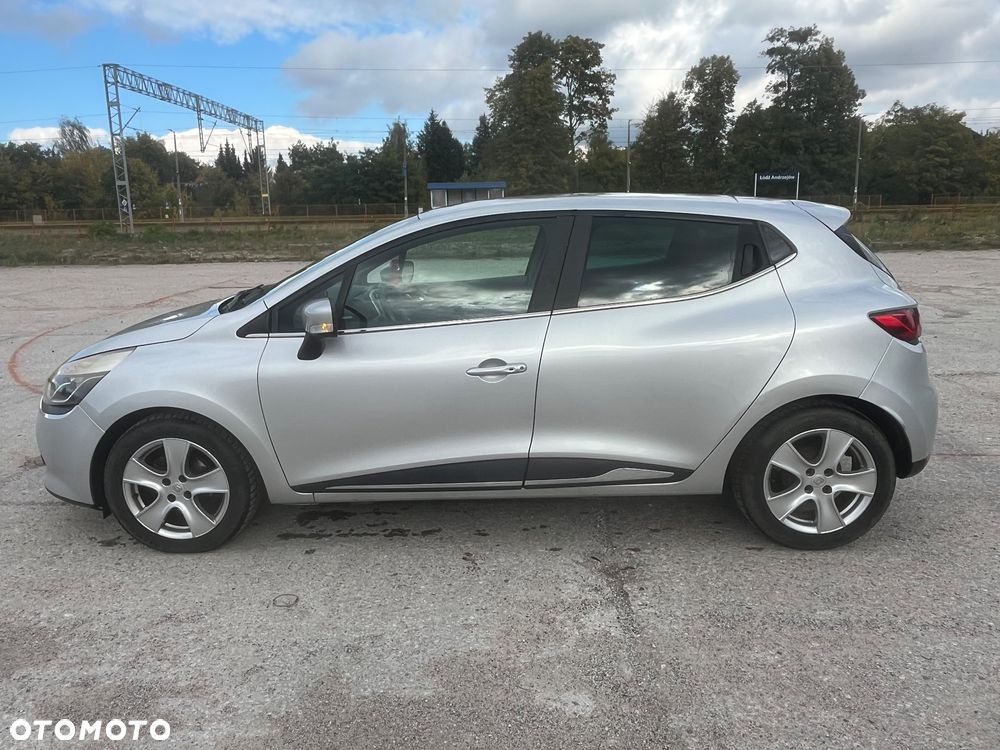 Renault Clio 2016 photo 2