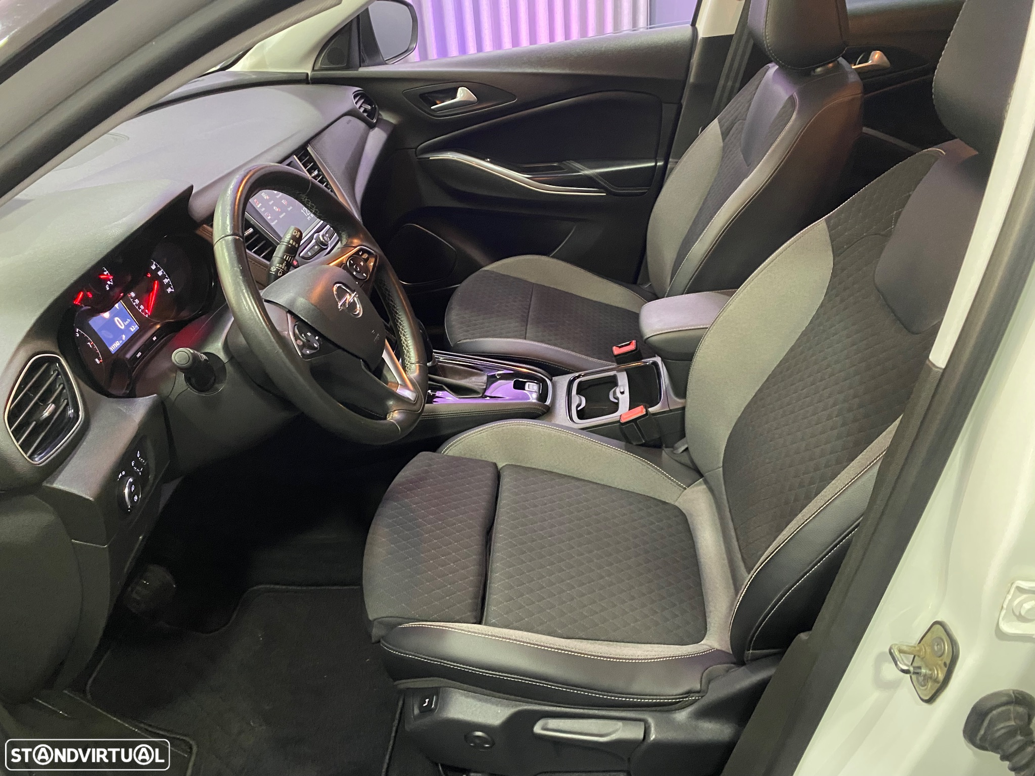 Opel Grandland X 1.5 CDTI Innovation AT - 22