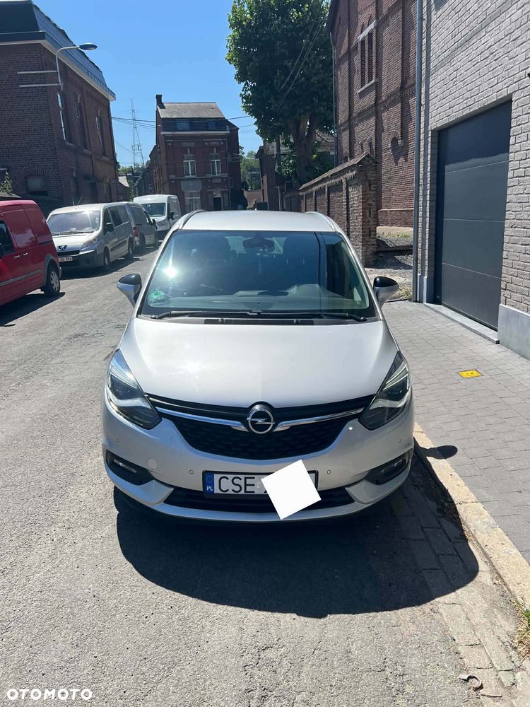 Opel Zafira - 1