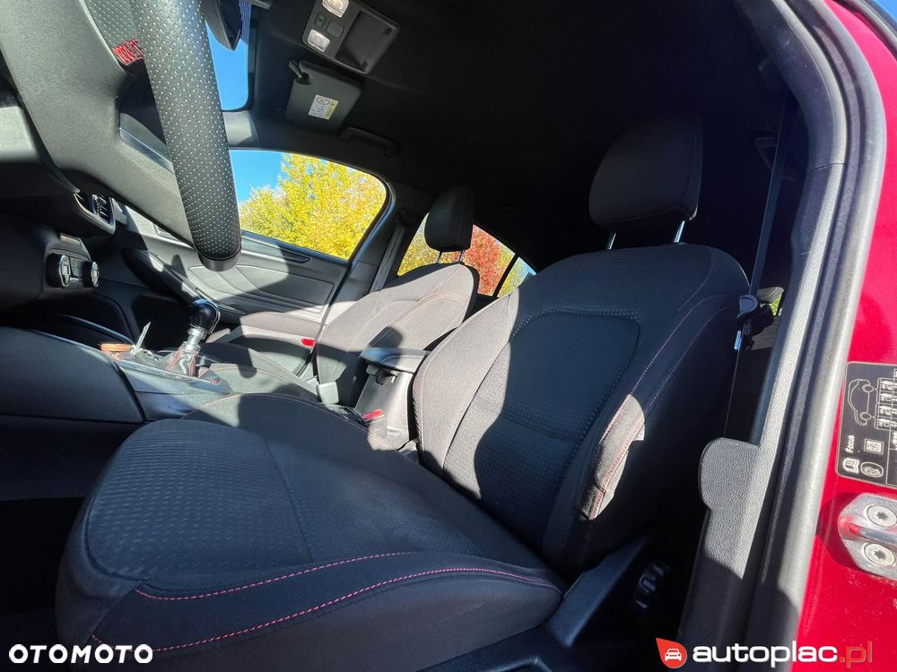 Ford Focus - 22