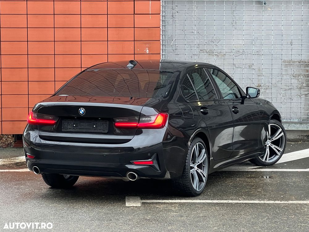 BMW Seria 3 320i Aut. Sport Line - 10