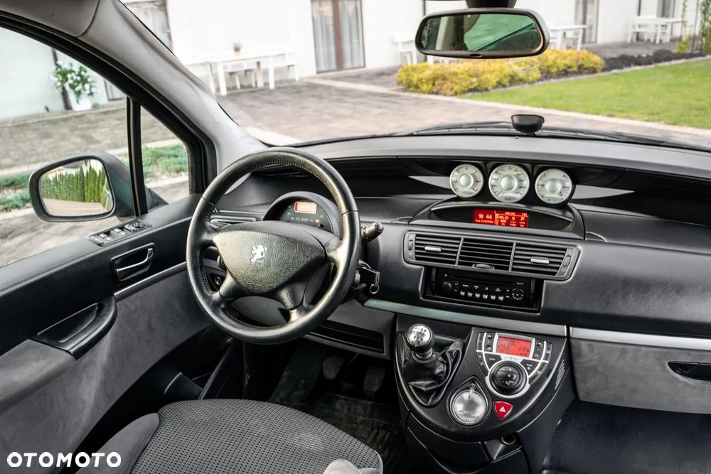 Peugeot 807 2.0 HDi Premium - 30