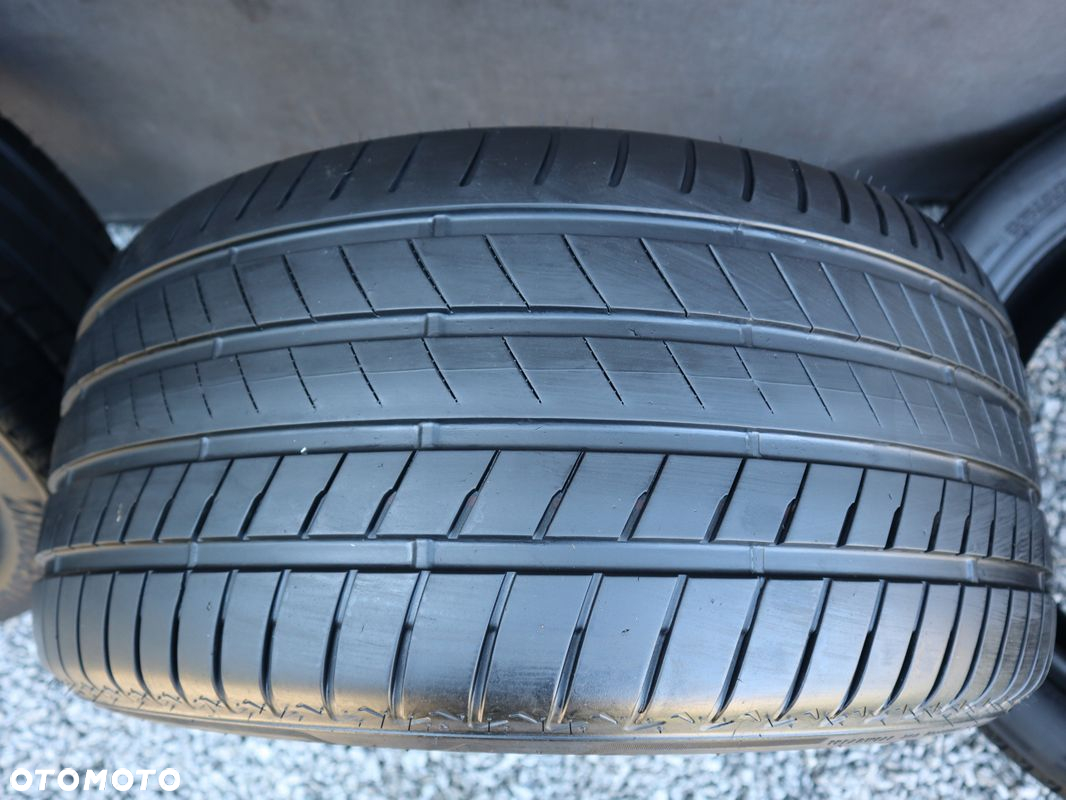 Opony letnia Bridgestone Alenza 001 305/40/20 275/45R20 110 Y run flat BMW - 9