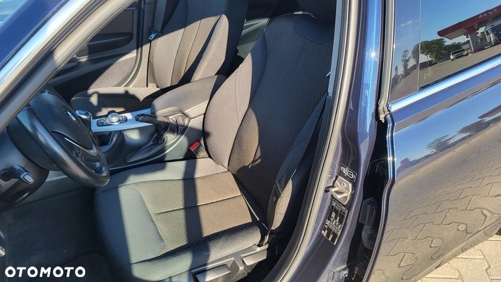 BMW Seria 3 328i Luxury Line - 7