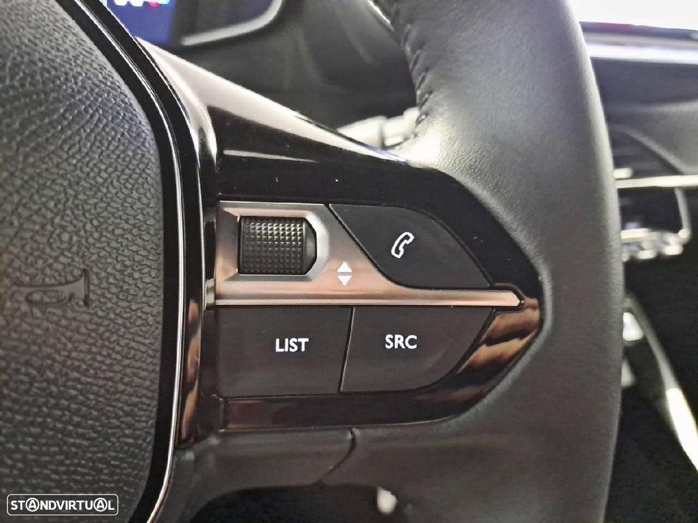 Peugeot 2008 1.2 Allure - 17