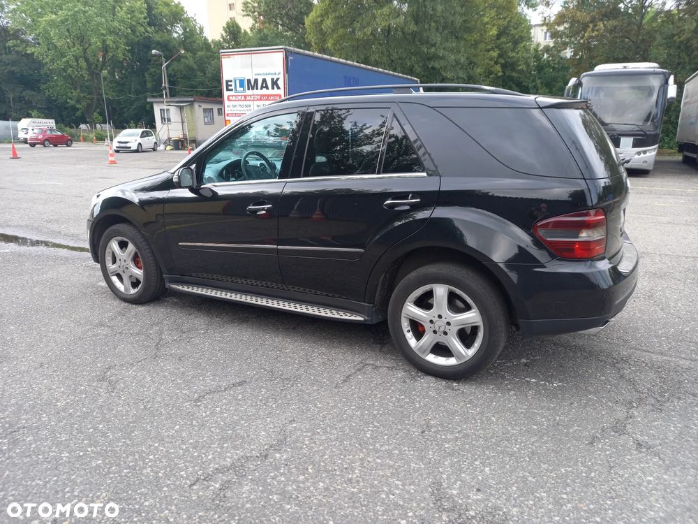 Mercedes-Benz ML - 9