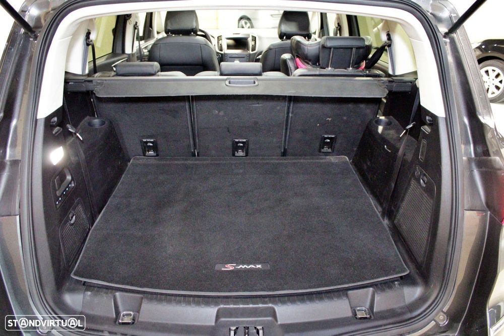 Ford S-Max 2.0 TDCi Vignale - 24