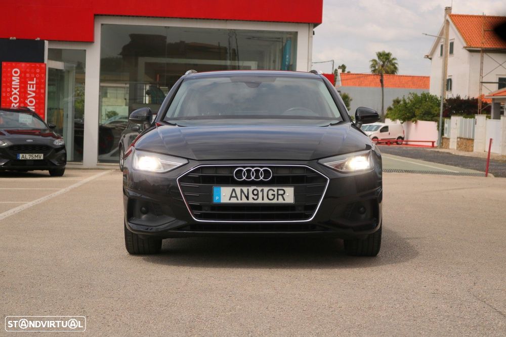 Audi A4 Avant 30 TDI S tronic - 6