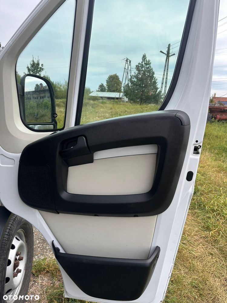 Fiat Ducato Maxi KONTENER+ CHŁODNIA THERMO KING 3.0 Multijet 180kM, manual 2015 rok WEBASTO - 27