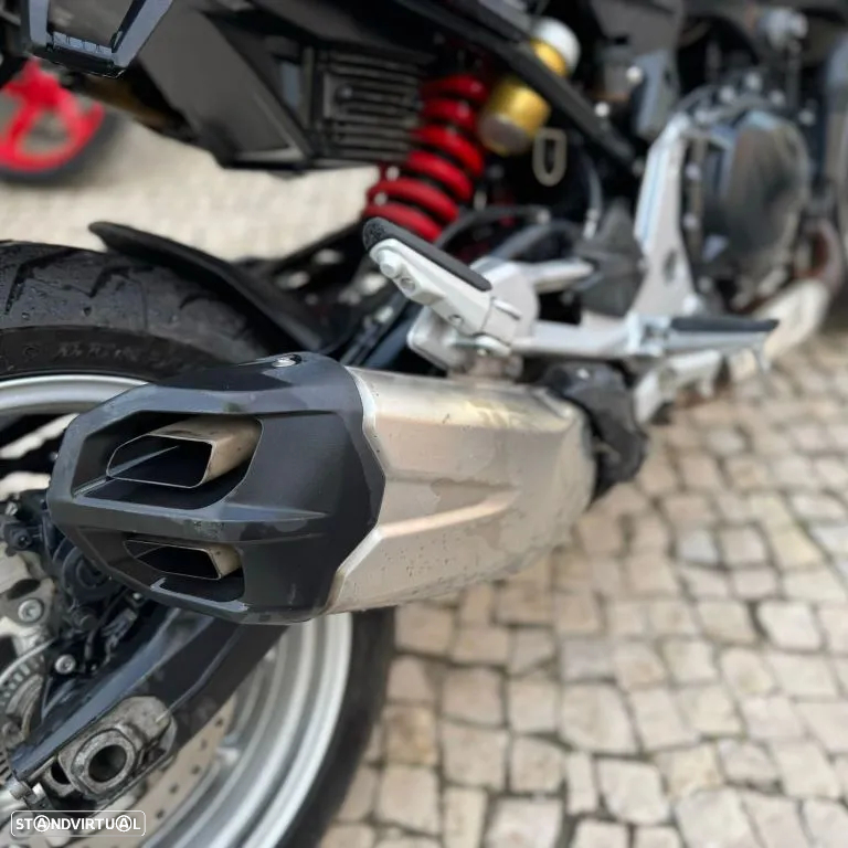 BMW F 900 R - 13