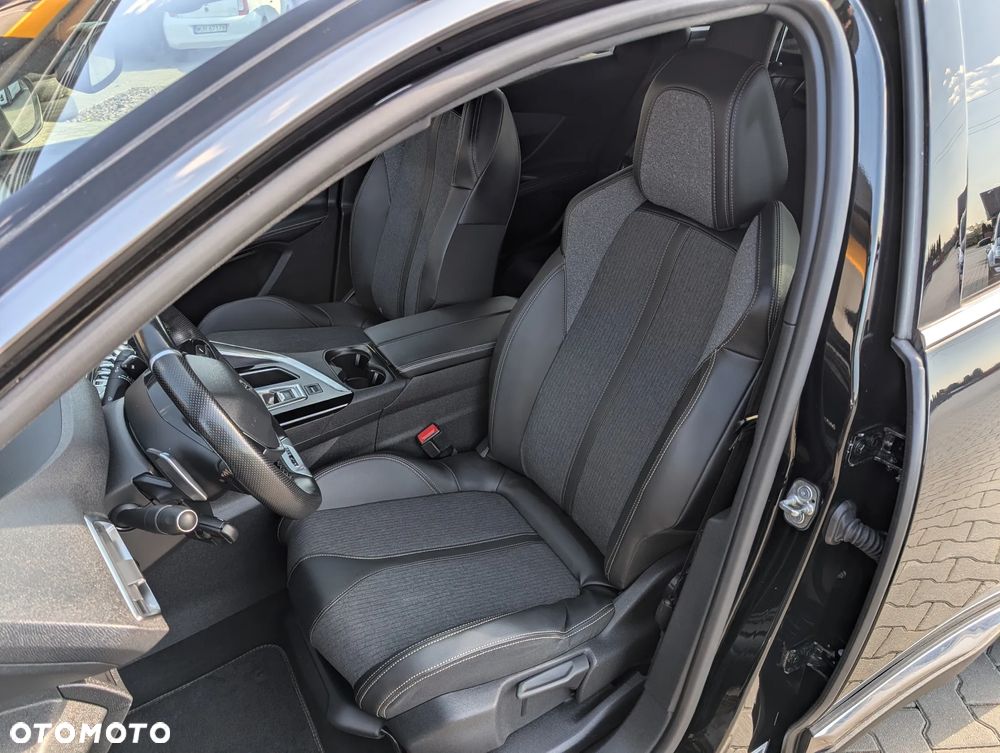 Peugeot 3008 2.0 BlueHDi GT S&S EAT8 - 36