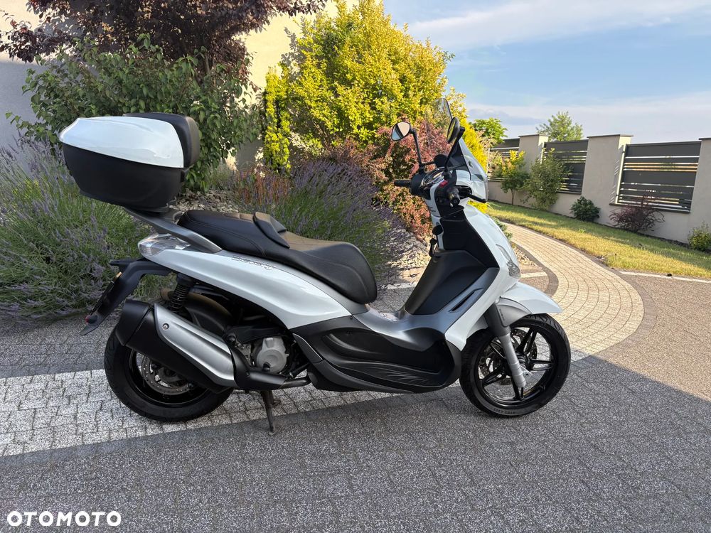 Piaggio Beverly - 10