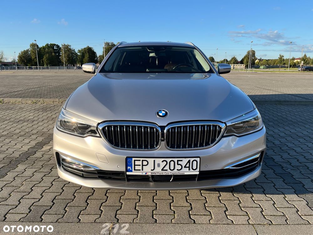 BMW Seria 5 540i xDrive GPF Luxury Line - 2