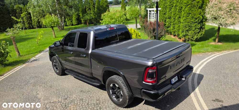 Dodge RAM - 8