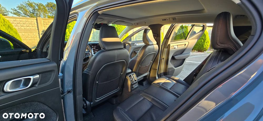 Volvo XC 40 - 9