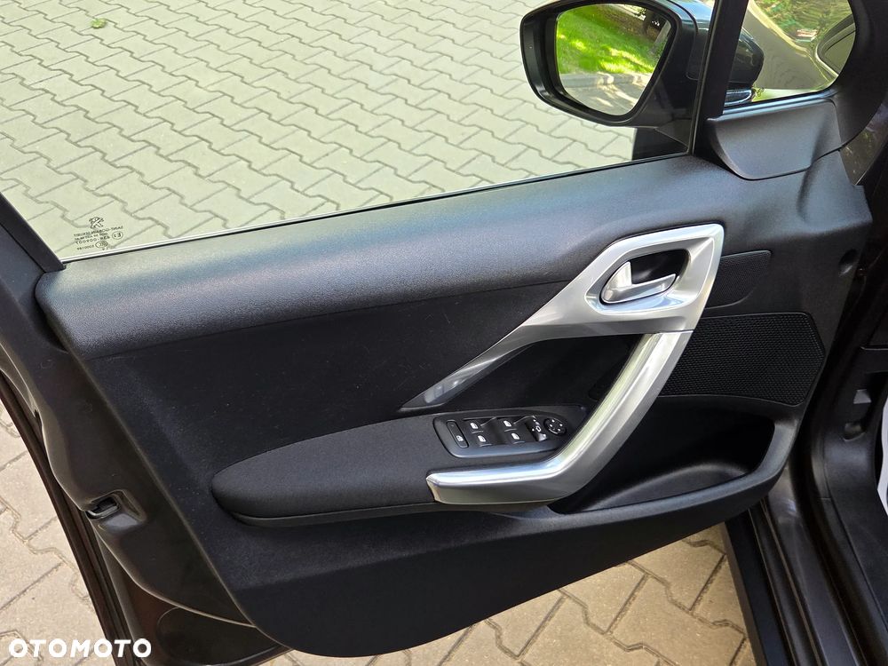 Peugeot 2008 - 22