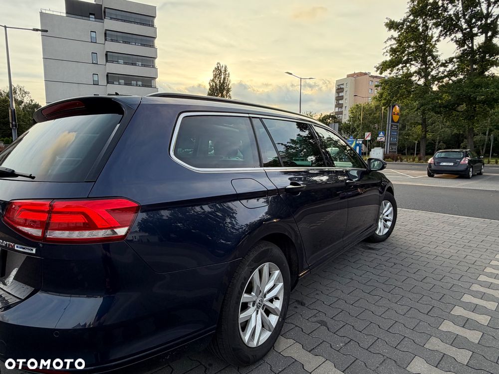 Volkswagen Passat 2.0 TDI SCR (BlueMotion Technology) DSG Comfortline - 5