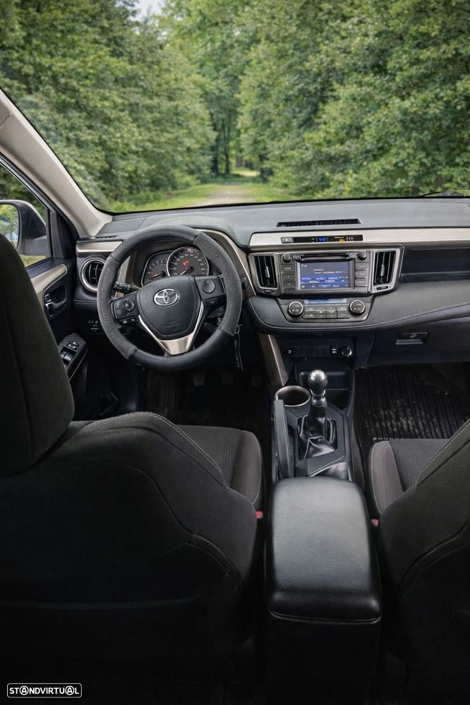 Toyota RAV4 2.0 D-4D Adventure - 1