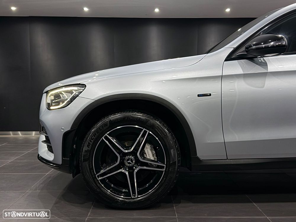 Mercedes-Benz GLC 300 de Coupe 4Matic 9G-TRONIC AMG Line - 4