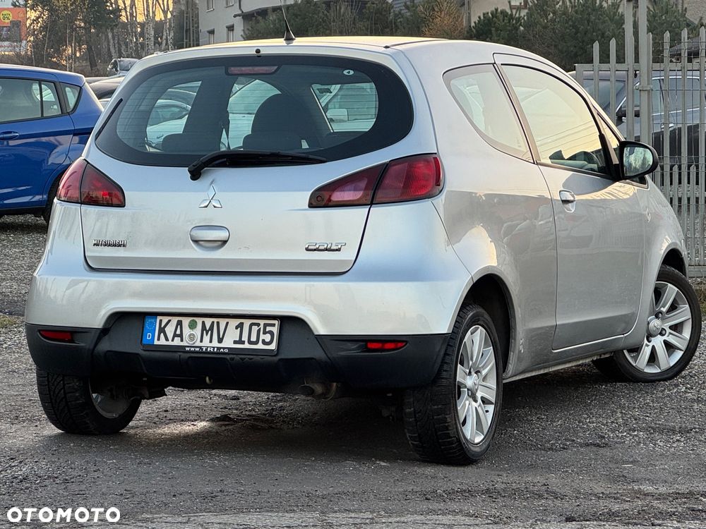 Mitsubishi Colt - 5