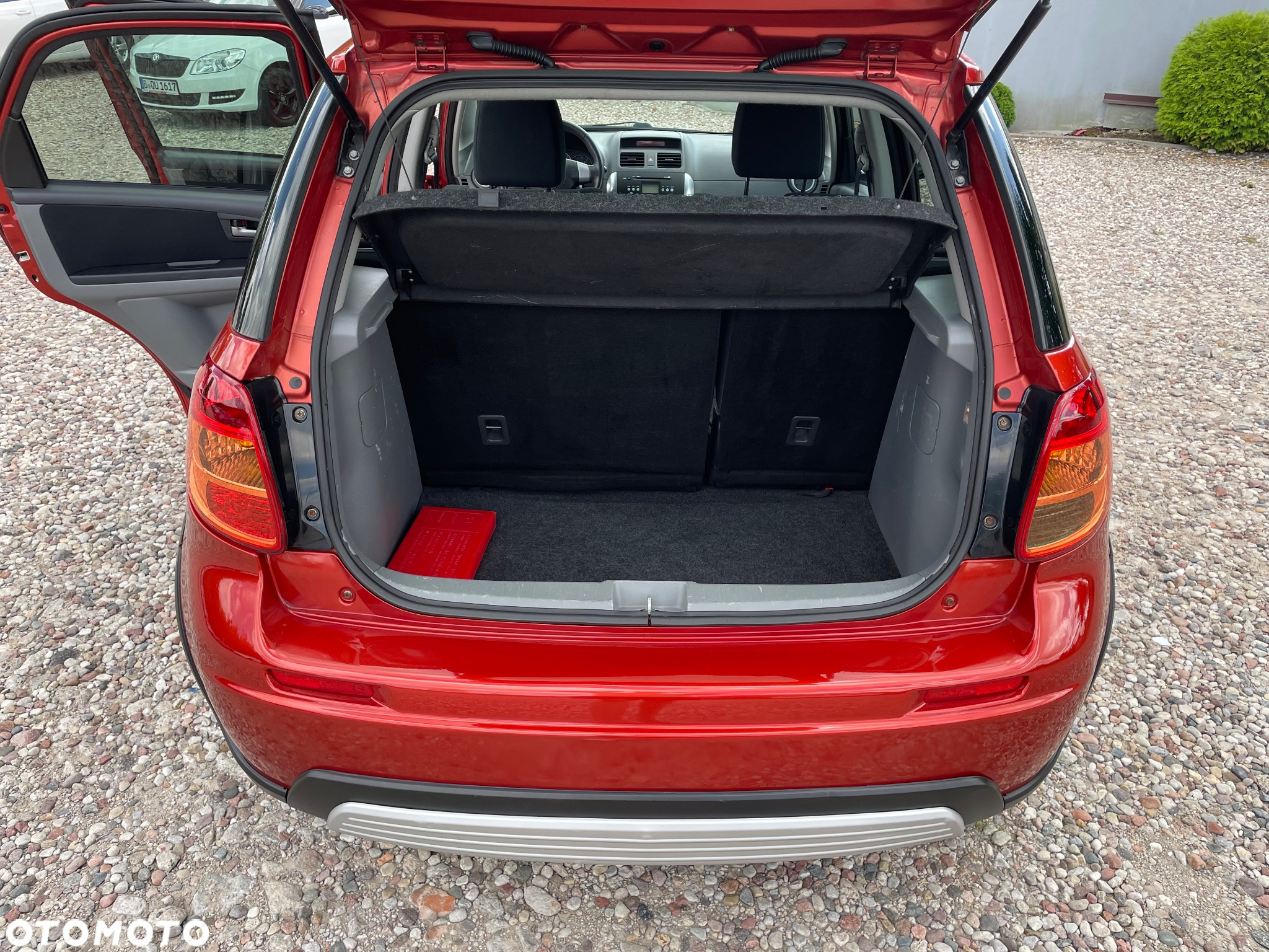 Suzuki SX4 1.6 GS / Premium - 12