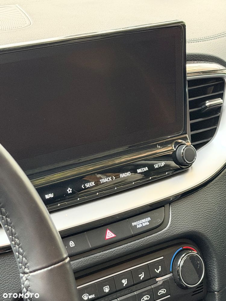 Kia XCeed - 8