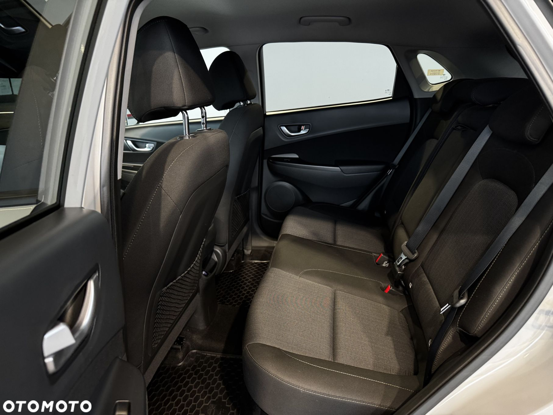 Hyundai Kona - 13