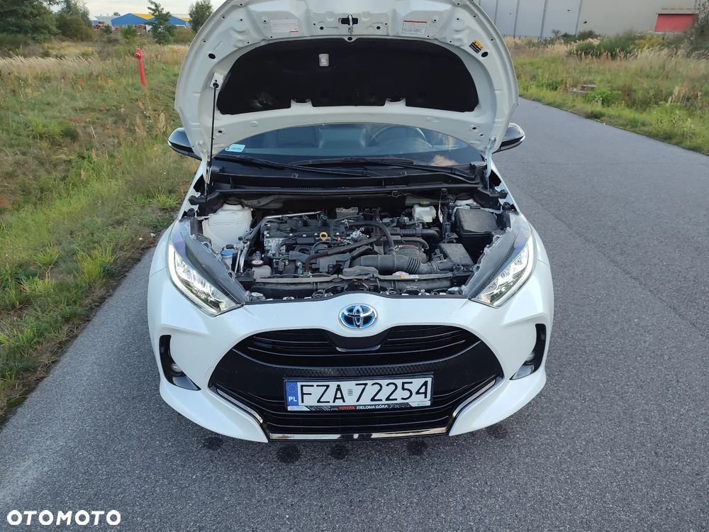 Toyota Yaris Hybrid 1.5 Selection Style - 16