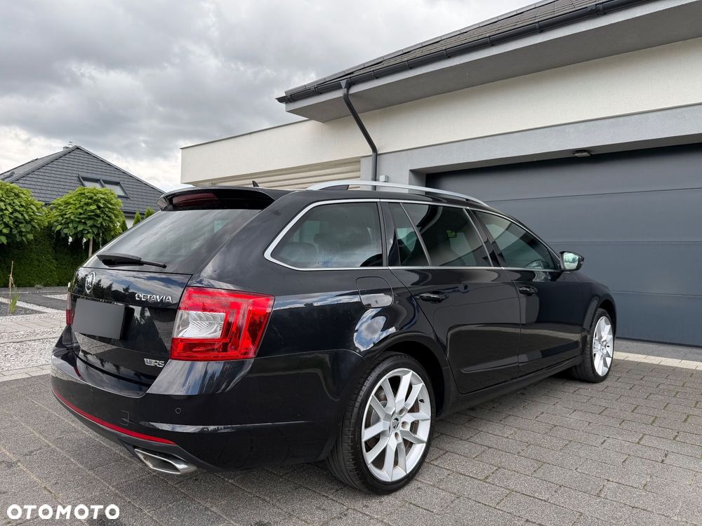 Skoda Octavia 2.0 TDI DSG RS - 14